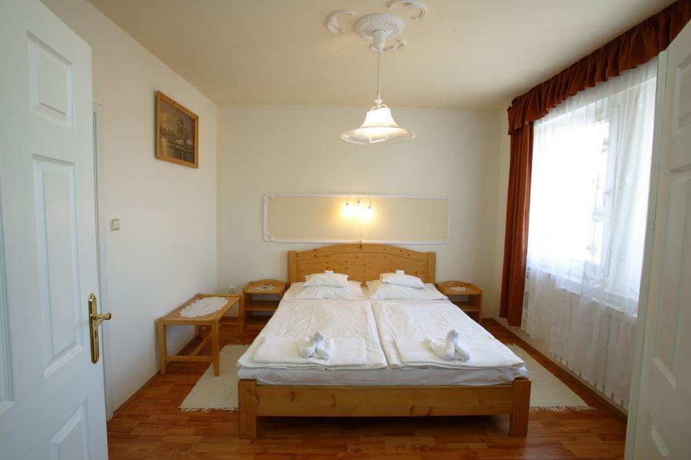 Hotel Korona Hajdúszoboszló Exterior foto